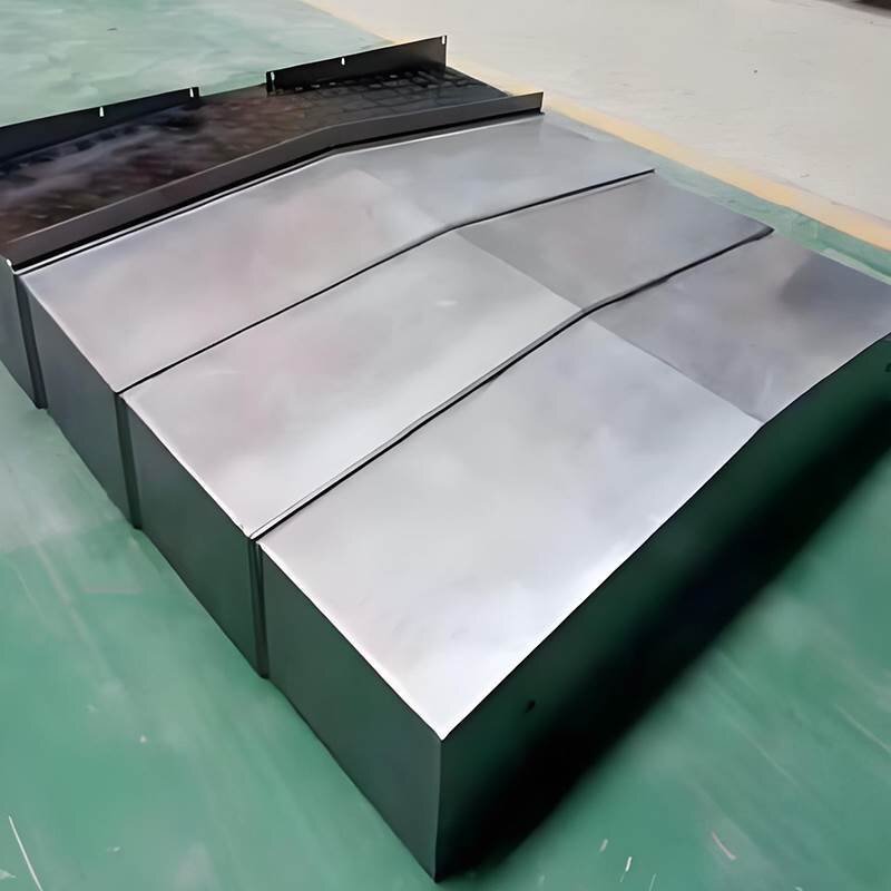 數(shù)控機(jī)床伸縮鋼板防護(hù)罩